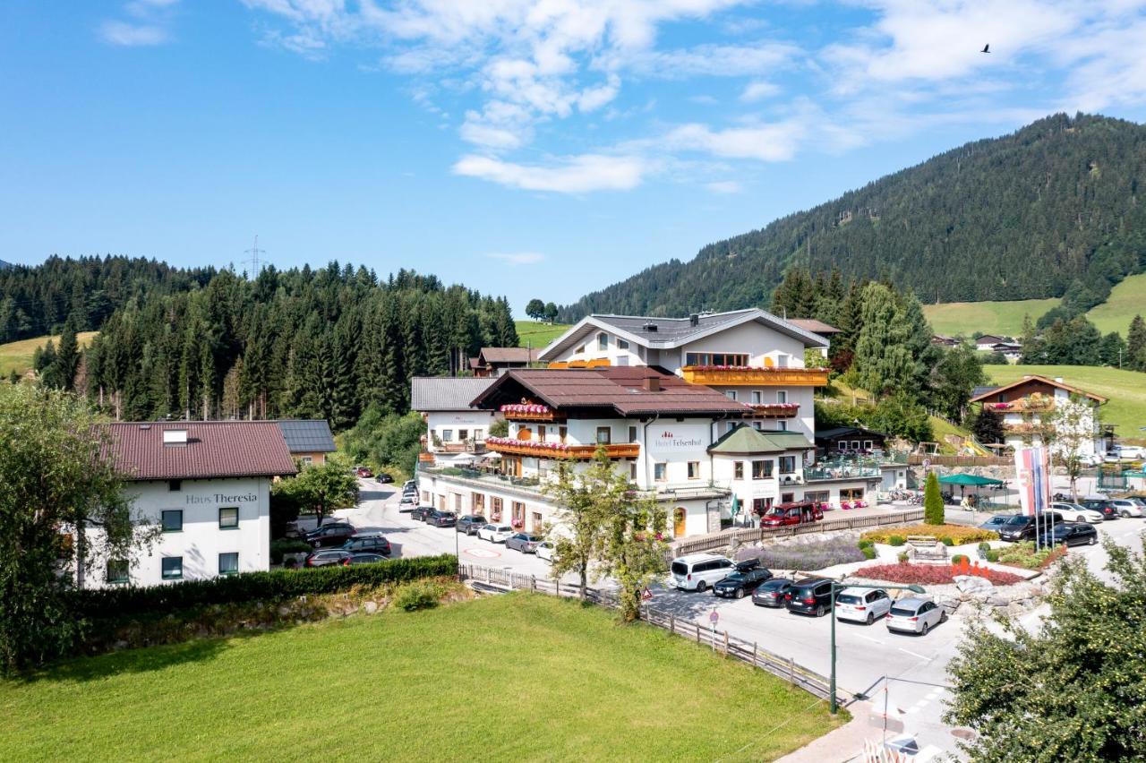 Familienhotel Felsenhof Flachau Bagian luar foto