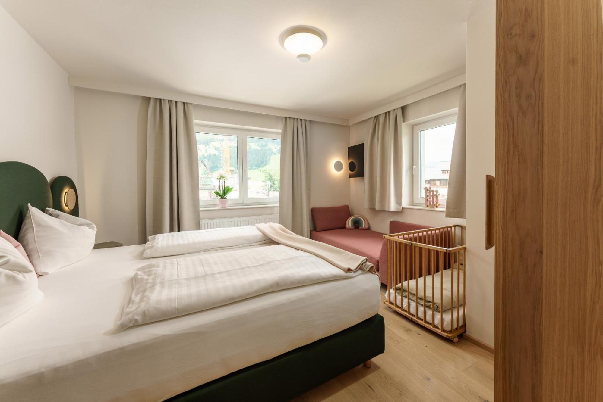 Familienhotel Felsenhof Flachau Bagian luar foto